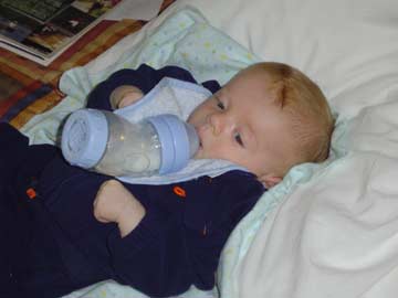 brandonfeedinghimself.jpg